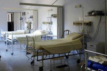Image Hospital beds empty, ready for patients