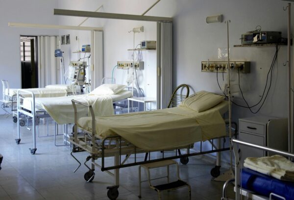 Image Hospital beds empty, ready for patients